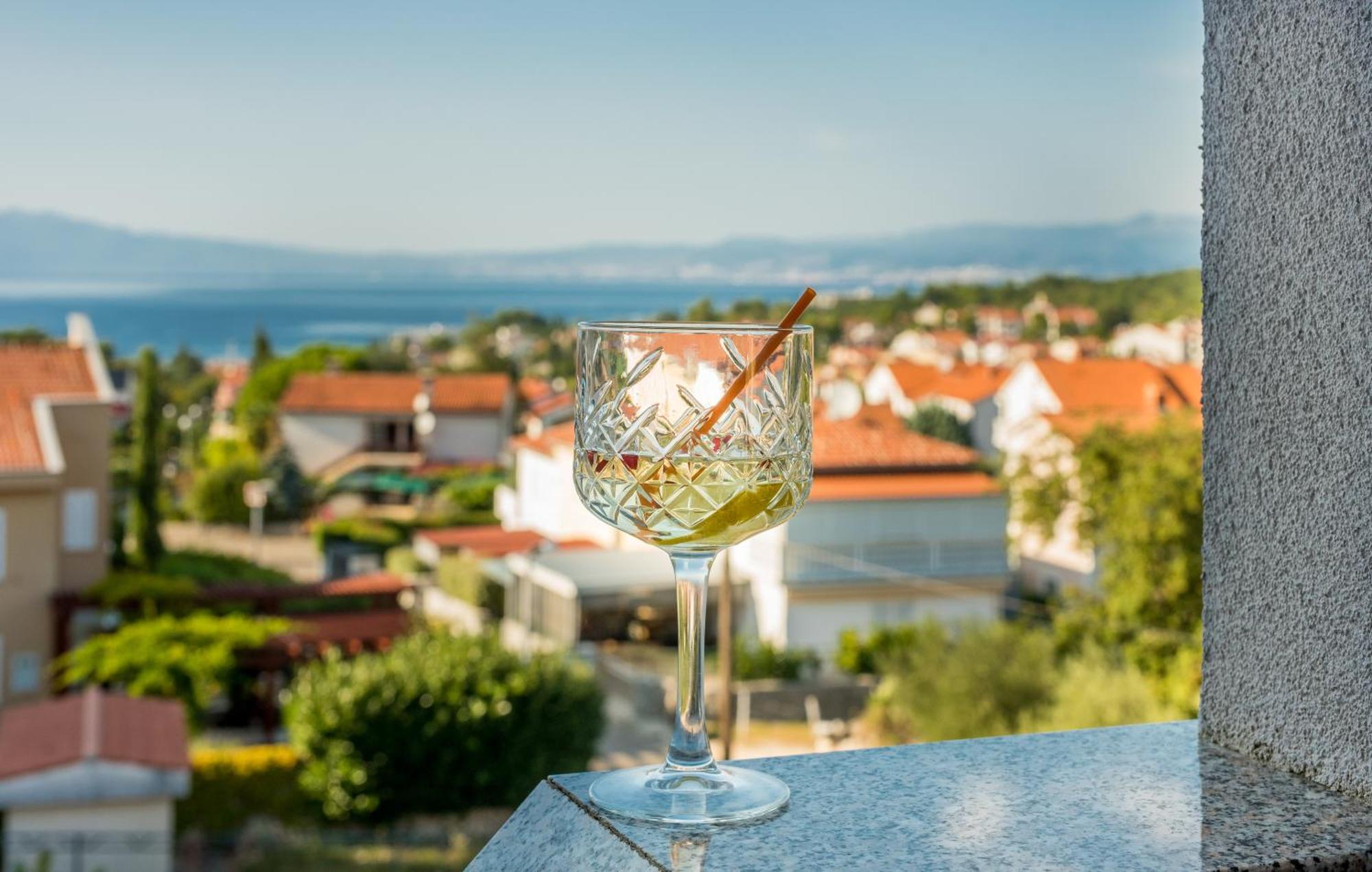 Apartments Kvarner 2 Malinska Kültér fotó