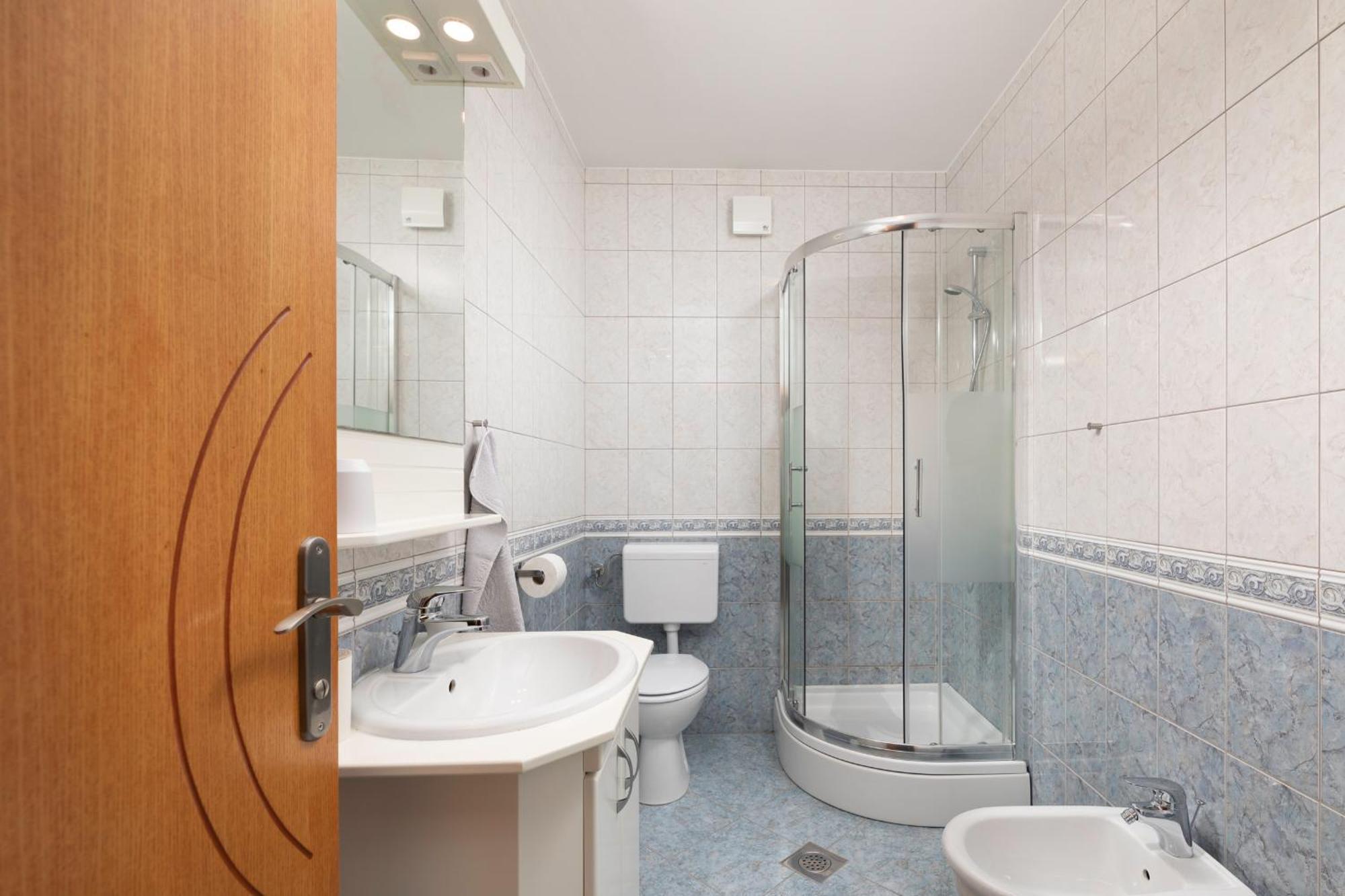 Apartments Kvarner 2 Malinska Kültér fotó